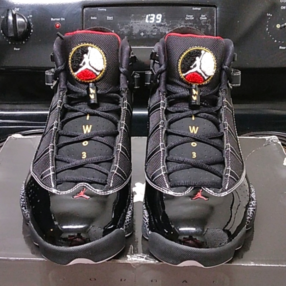 Air Jordan 6 rings (Hall of fame) size 10.5